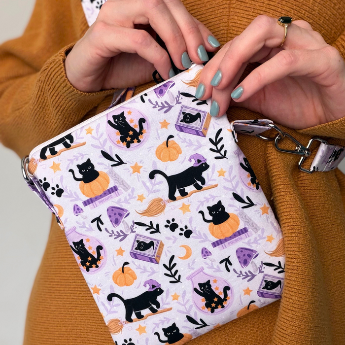 Cats and Magic crossbody sleeve