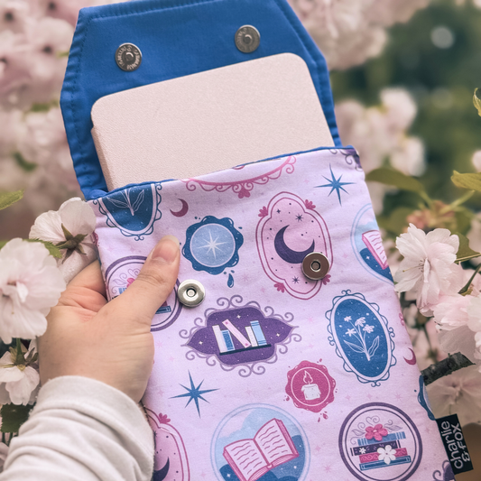 Daydreams padded e-reader sleeve