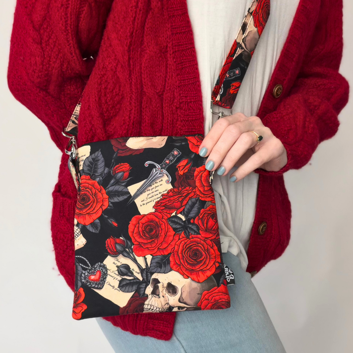 Dark Romance crossbody sleeve