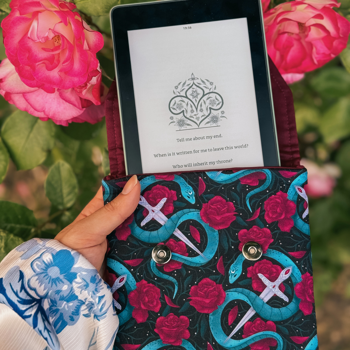 Enemies to Lovers padded e-reader sleeve