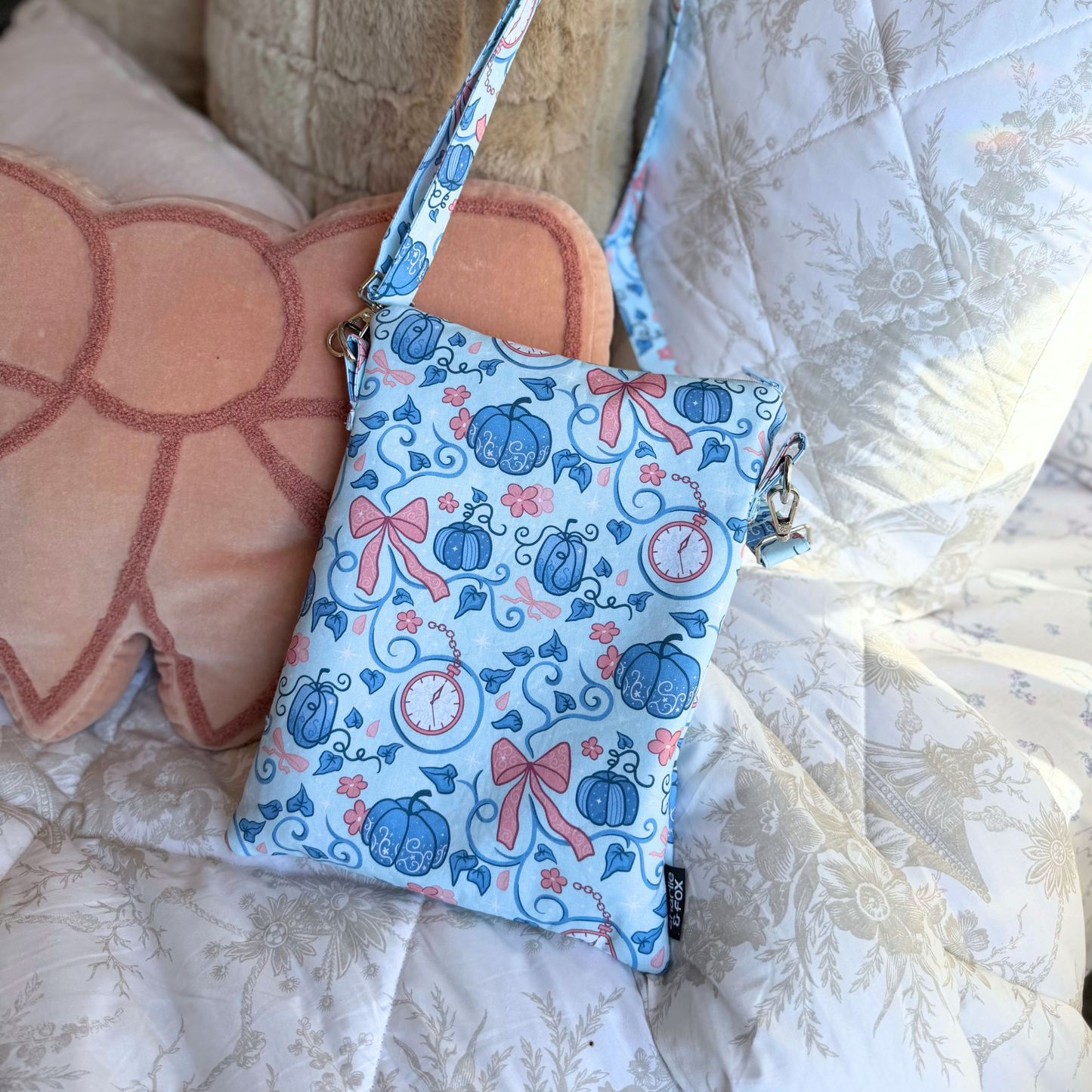 Midnight Hour crossbody sleeve