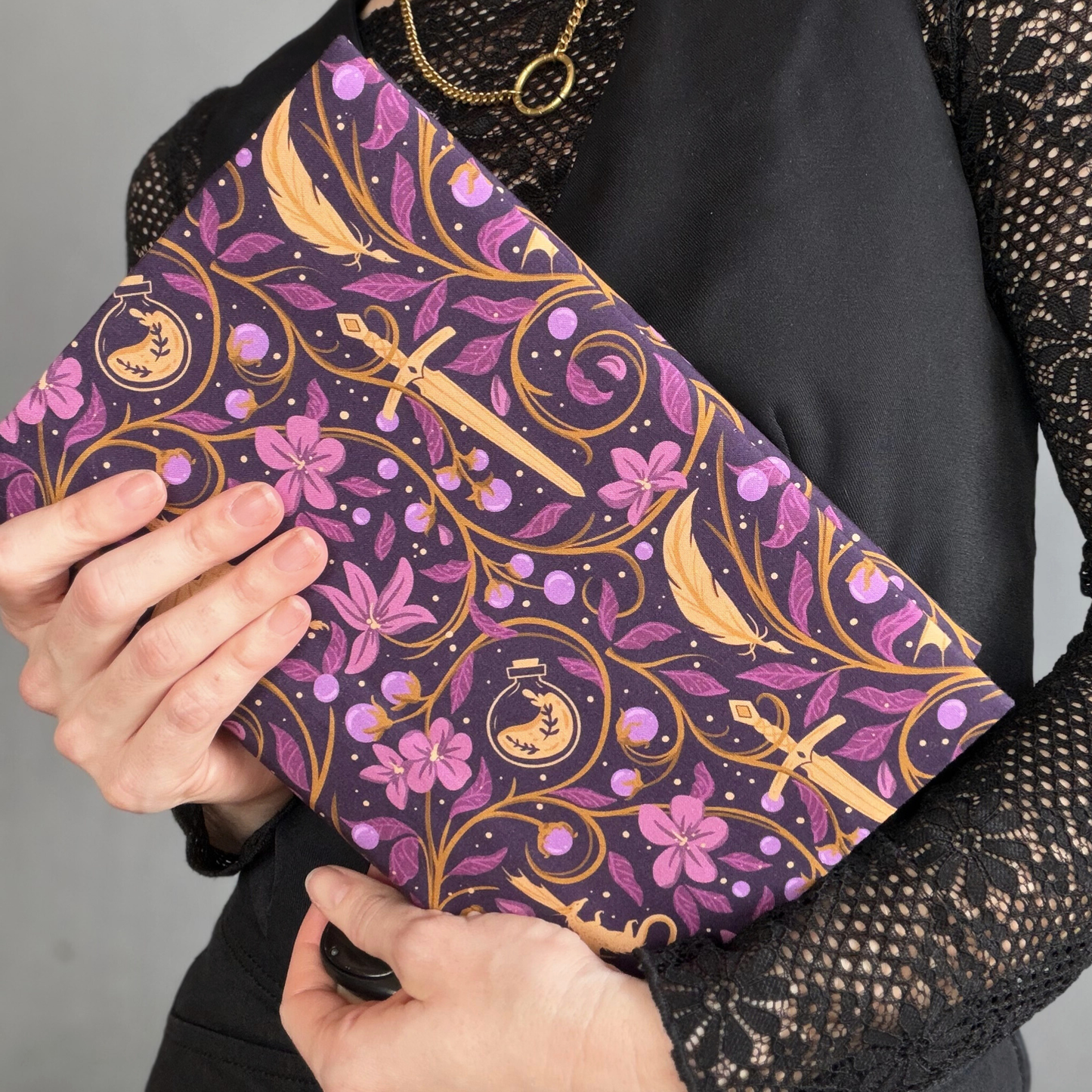 Fourth Wing Quadrants fabric dust jacket - Rebecca Yarros