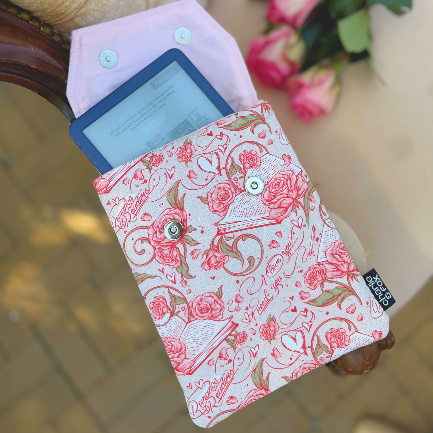 Romance Readers padded e-reader sleeve