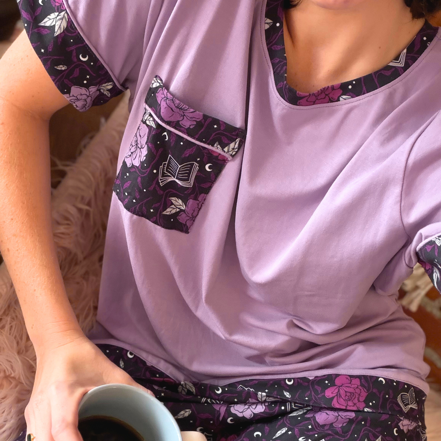 Romantasy PJ tee