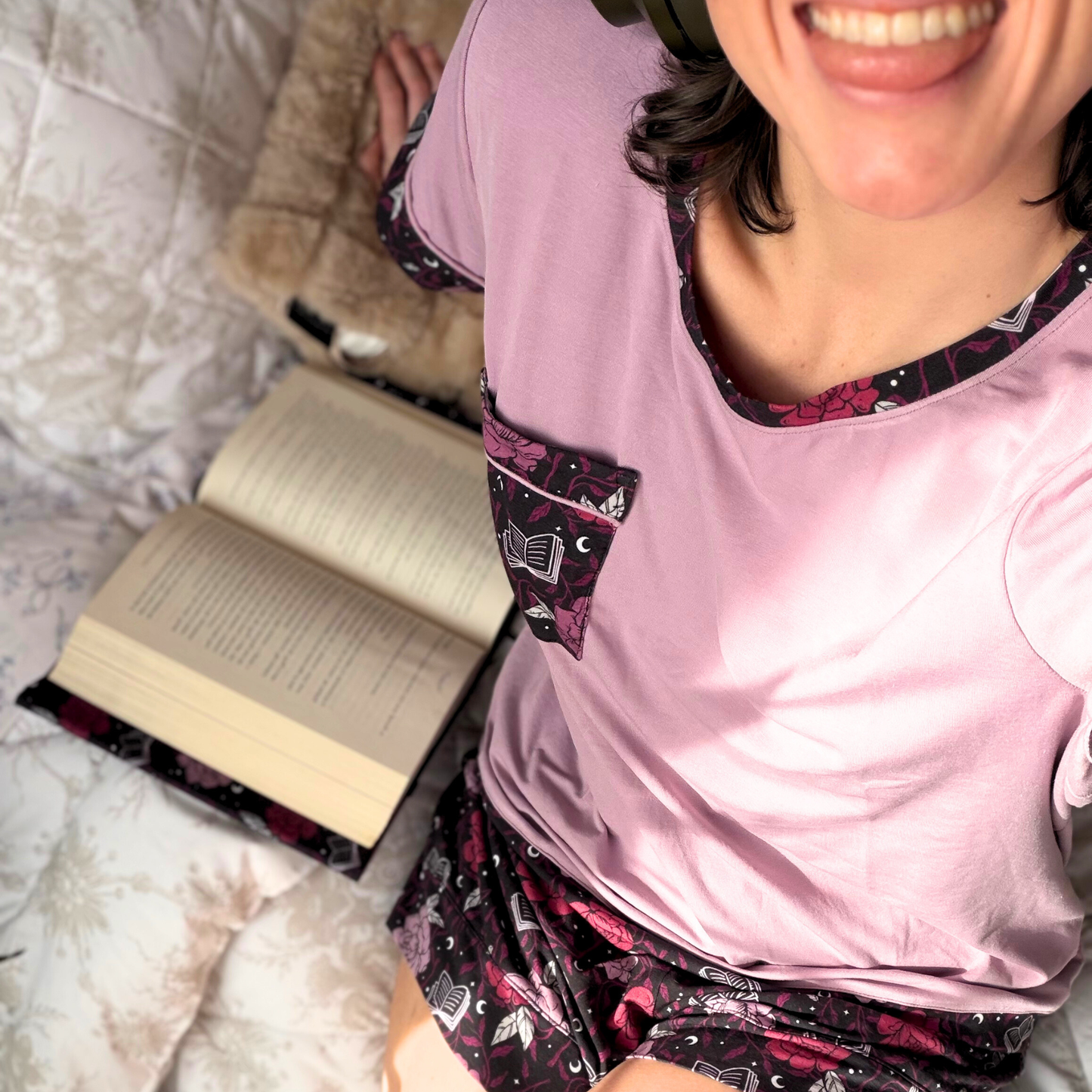 Romantasy PJ tee