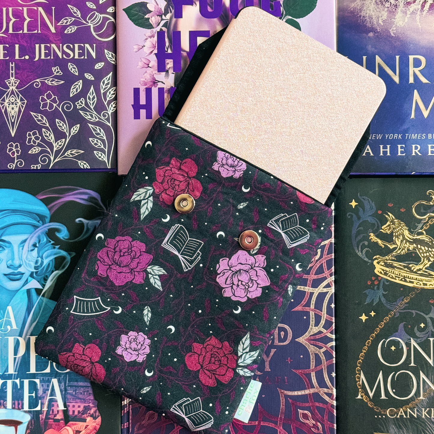 Romantasy padded e-reader sleeve