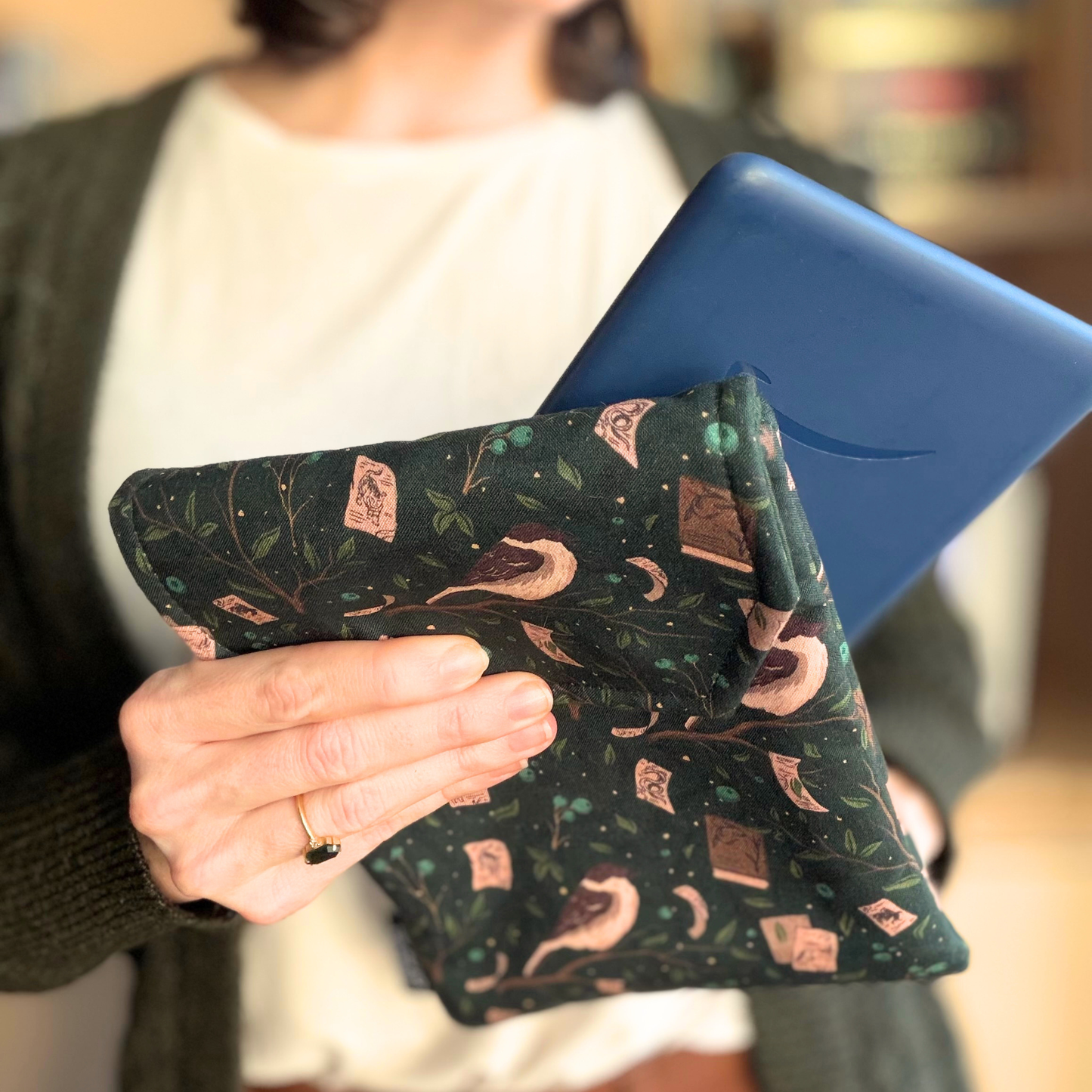 Shield of Sparrows padded e-reader sleeve - Devney Perry